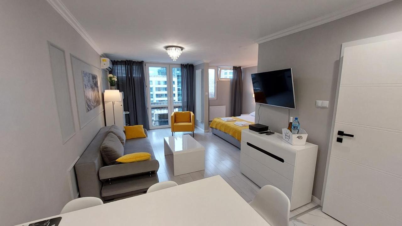 Elegancki Apartament W Sercu Warszawy Varsó Kültér fotó
