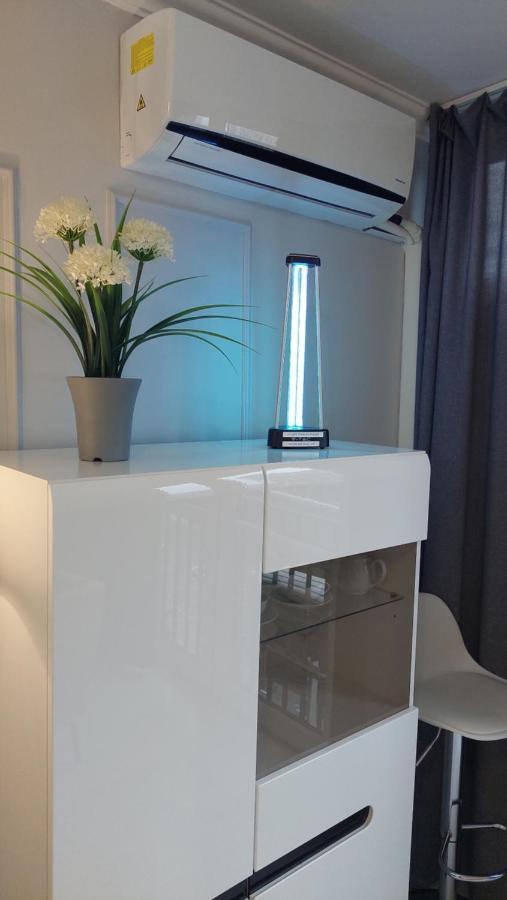 Elegancki Apartament W Sercu Warszawy Varsó Kültér fotó